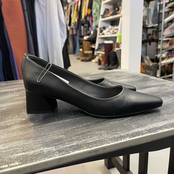 Women’s size 8 Franco Sarto heels - Picture 2 of 8